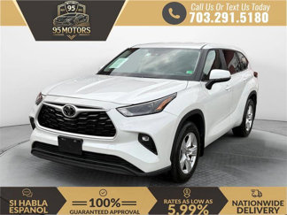 Used 2024 Toyota Highlander LE image 1