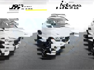Used 2024 Volvo XC40 B5 Core image 1