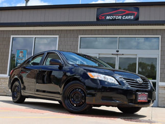 Used 2009 Toyota Camry LE image 1