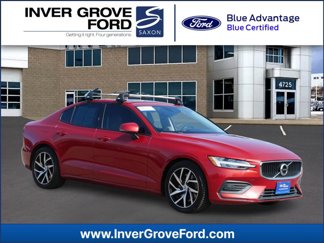Used 2020 Volvo S60 T6 Momentum image 1