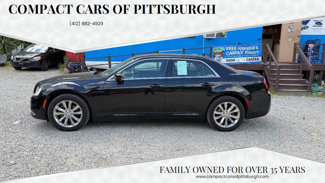 Used 2016 Chrysler 300 Limited image 1