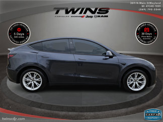 Used 2024 Tesla Model Y 2WD image 1