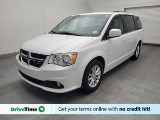 Used 2019 Dodge Grand Caravan SXT image 1