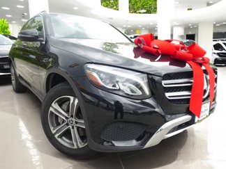 Used 2019 Mercedes-Benz GLC 300 4MATIC w/ Premium Package image 1