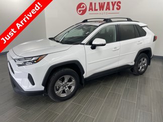 Used 2022 Toyota RAV4 XLE image 1