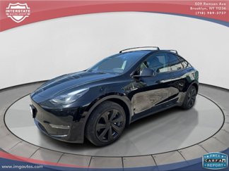 Used 2023 Tesla Model Y Long Range image 1