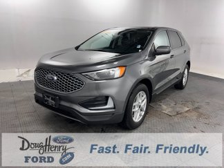 Used 2023 Ford Edge SEL image 1