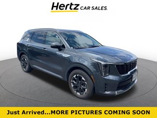 Used 2024 Kia Sorento S image 1