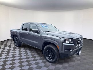 Used 2022 Nissan Frontier SV w/ Technology Package image 1