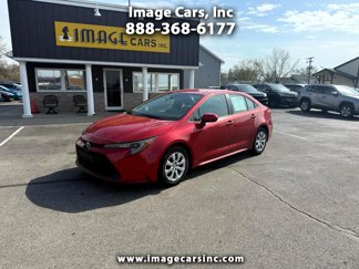 Used 2021 Toyota Corolla LE image 1