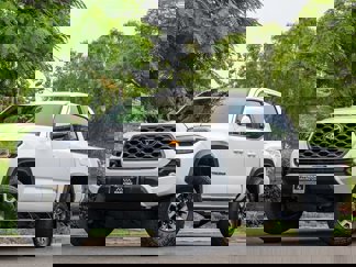 Used 2022 Toyota Tacoma TRD Off-Road image 1