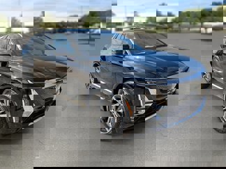 New 2025 Cadillac Lyriq Luxury image 1