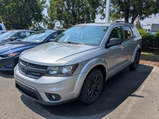 Used 2019 Dodge Journey SE image 1