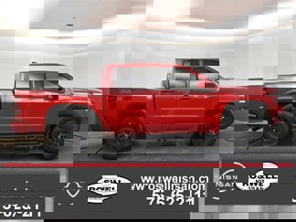 New 2025 Nissan Frontier PRO-4X w/ Pro Convenience Package image 1