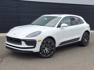 Used 2025 Porsche Macan image 1