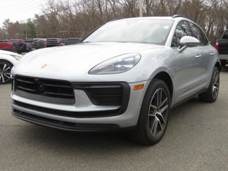 Used 2023 Porsche Macan image 1