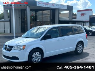 Used 2018 Dodge Grand Caravan SE image 1