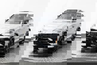 Used 2025 Lamborghini Urus SE image 1