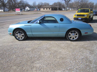 Used 2002 Ford Thunderbird Deluxe image 1