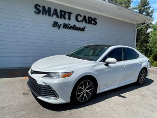 Used 2021 Toyota Camry XLE image 1