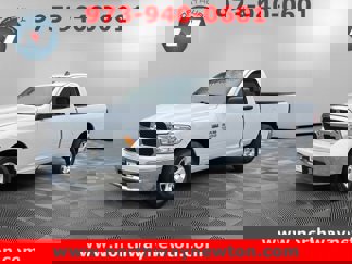 Used 2022 RAM 1500 Classic SLT image 1