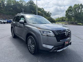New 2025 Nissan Pathfinder SL w/ SL Premium Package image 1