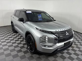 Used 2022 Mitsubishi Outlander SEL Black Edition image 1