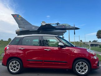 Used 2018 FIAT 500L Pop image 1