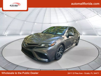 Used 2021 Toyota Camry SE image 1