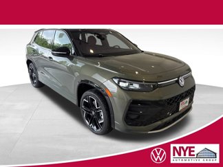 New 2025 Volkswagen Tiguan SEL R-Line image 1