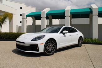New 2025 Porsche Panamera image 1