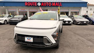 Used 2024 Hyundai Kona SEL image 1