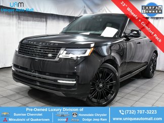 Used 2025 Land Rover Range Rover SE image 1