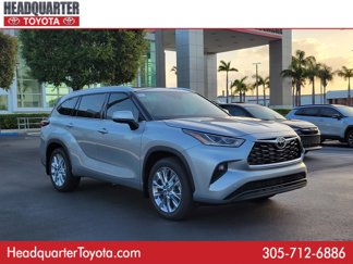 New 2025 Toyota Highlander Limited image 1