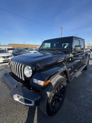 Used 2023 Jeep Gladiator Overland image 1