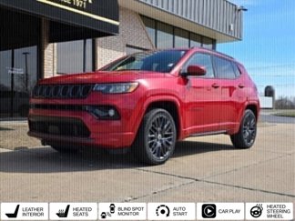 Used 2023 Jeep Compass Limited image 1