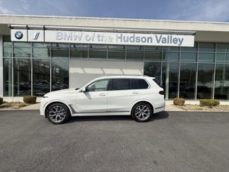 New 2025 BMW X7 xDrive40i w/ Premium Package image 1