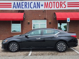 Used 2023 Nissan Altima 2.5 SV image 1