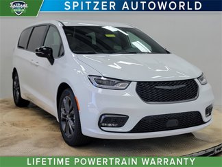 New 2026 Chrysler Pacifica Select image 1