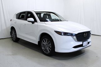 New 2025 MAZDA CX-5 Signature image 1