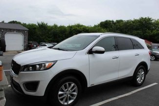 Used 2018 Kia Sorento LX image 1