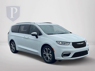 New 2026 Chrysler Pacifica Pinnacle image 1