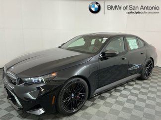 New 2026 BMW M5 w/ Carbon Package image 1