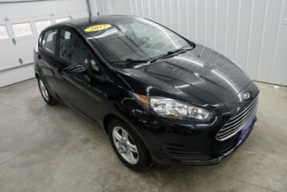 Used 2017 Ford Fiesta SE image 1