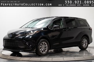 Used 2022 Toyota Sienna LE image 1