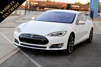 Used 2015 Tesla Model S P90D image 1