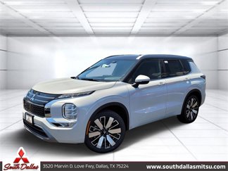 New 2025 Mitsubishi Outlander SEL image 1