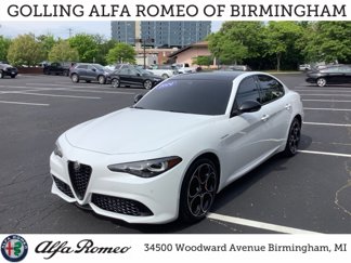 Used 2024 Alfa Romeo Giulia Veloce image 1