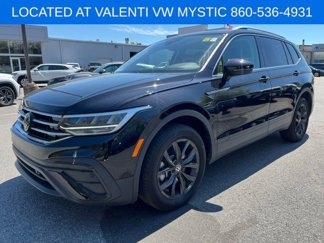 Certified 2024 Volkswagen Tiguan SE w/ Panoramic Sunroof Package image 1