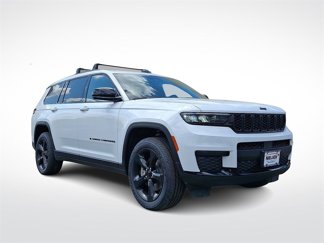 Certified 2022 Jeep Grand Cherokee L Laredo image 1